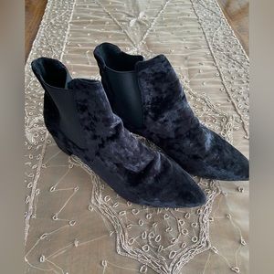 Women’s Topshop Black Velvet Booties